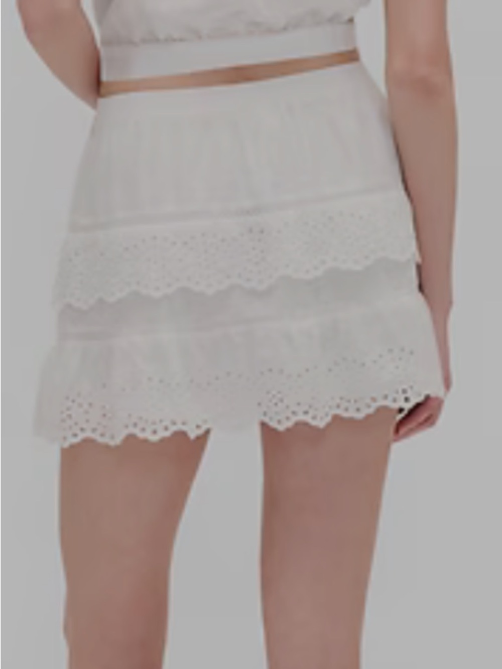 GAP White Eyelet Tiered Mini Skort